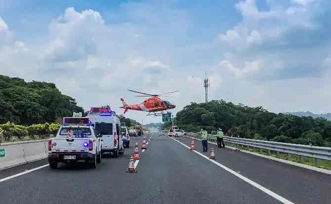 昆都仑区高速公路汽车救援案例